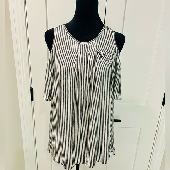Max Studio Tops - Max Studio Top|Max Studio|Off The Shoulder Top|L